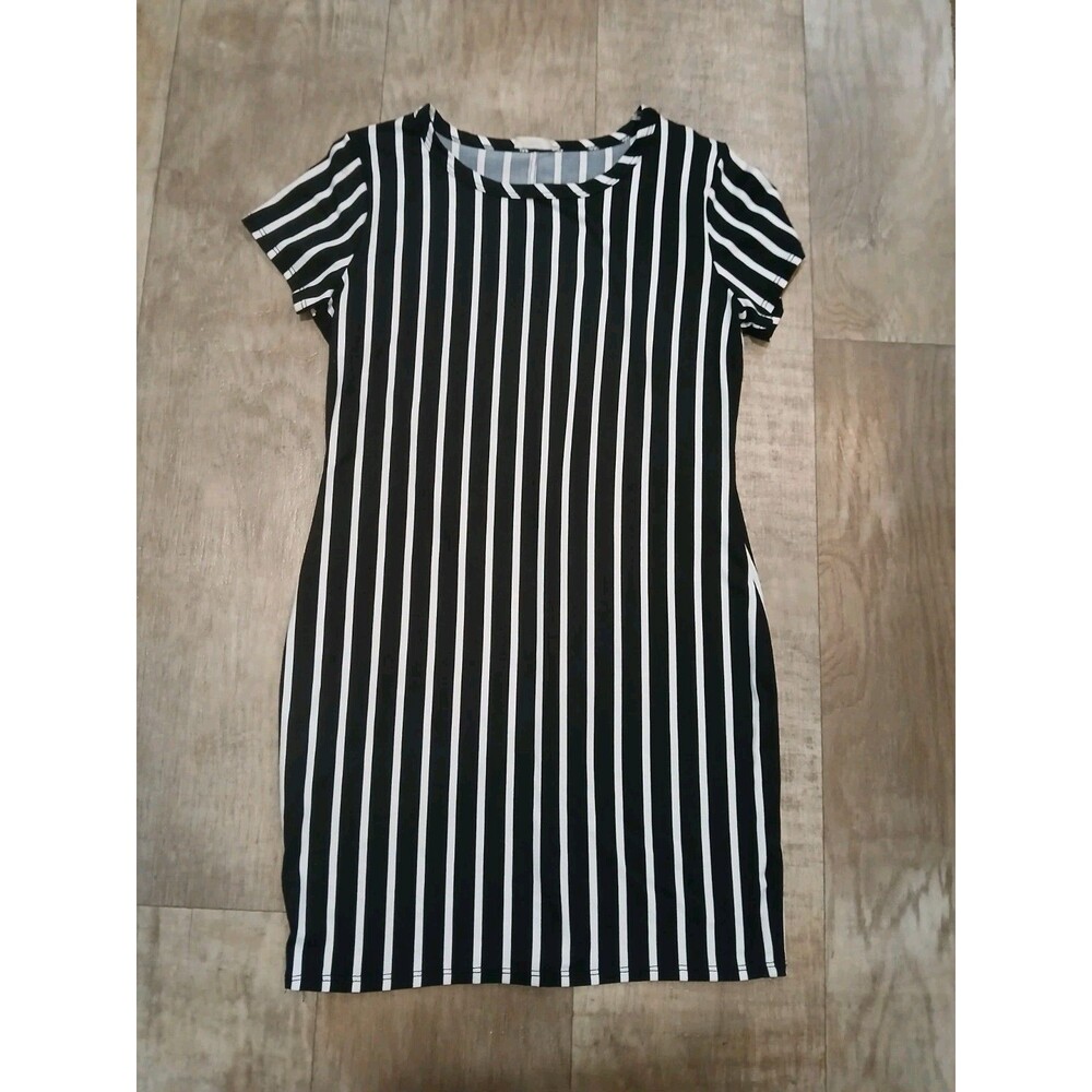 Prospect Blvd Short Sleeve Striped T-Shirt Dress Black White Size Large